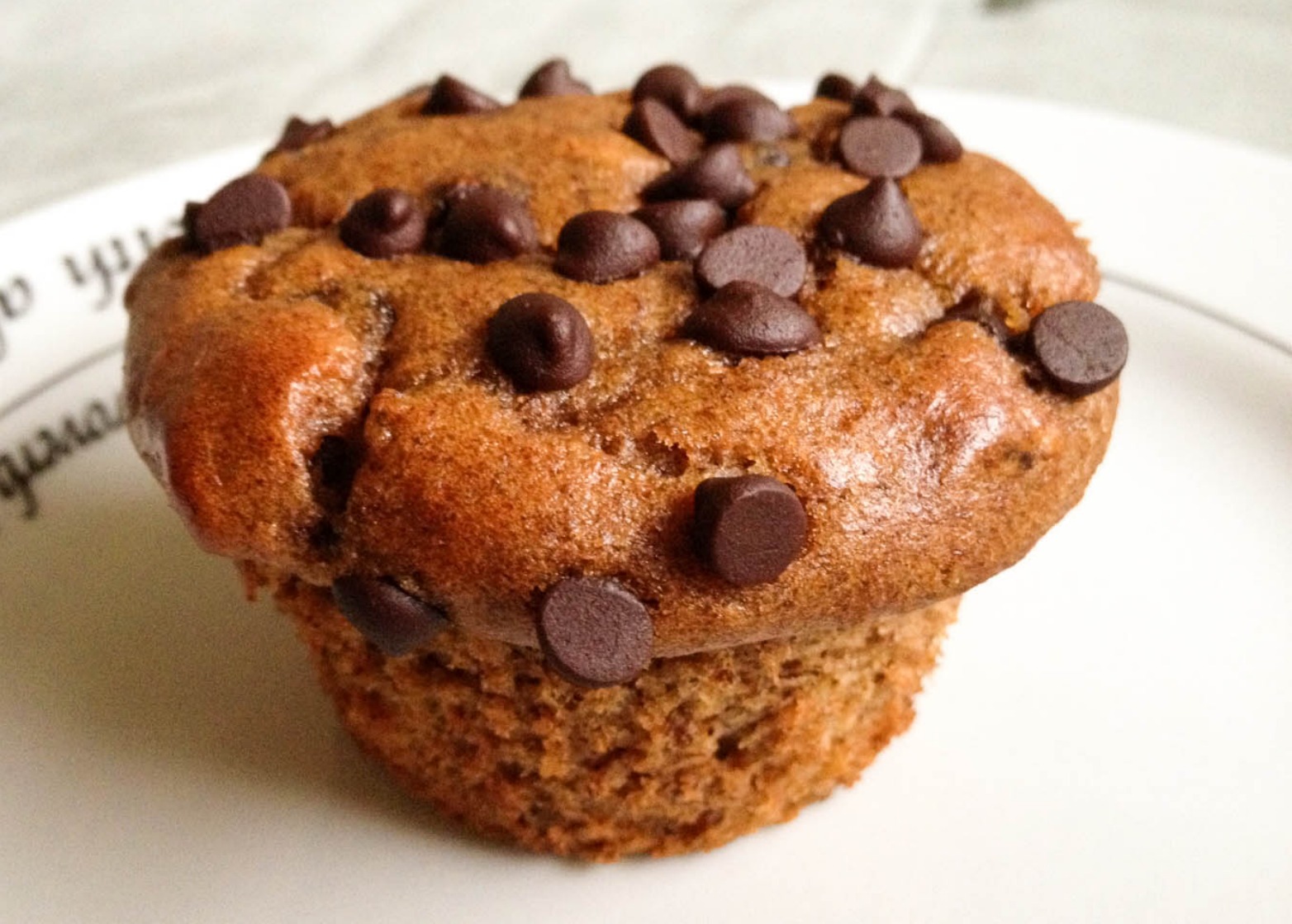 How to Tweak a Muffin Recipe to Make Extra Large Muffins - Delishably